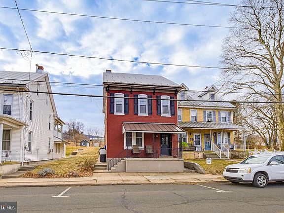 3rd image of 244 E High St