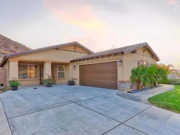 23377 Badger Creek Ln, Canyon Lake, CA 92587