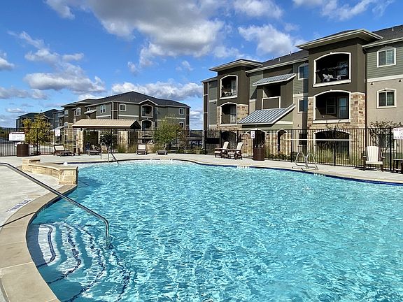 Lone Oak Apartment Rentals with Virtual tours