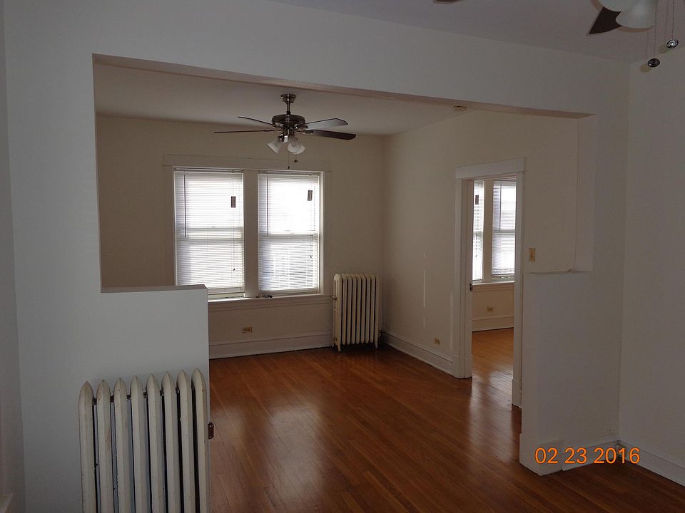1st image of 4852 W Hutchinson St #8-B
