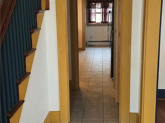 2nd image of 360 Shirls Ave