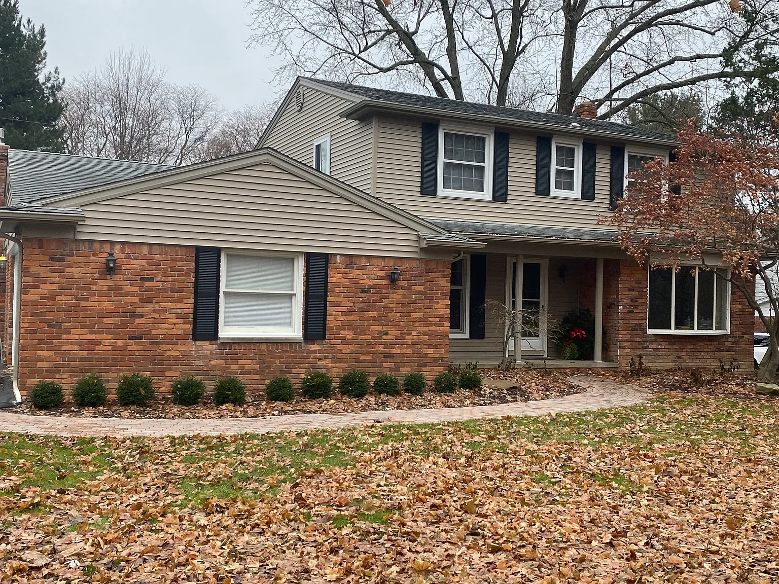 2571 Wendover Rd photo 1