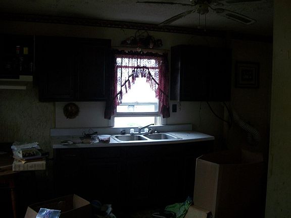 4th image of 1620 Oakland Ave