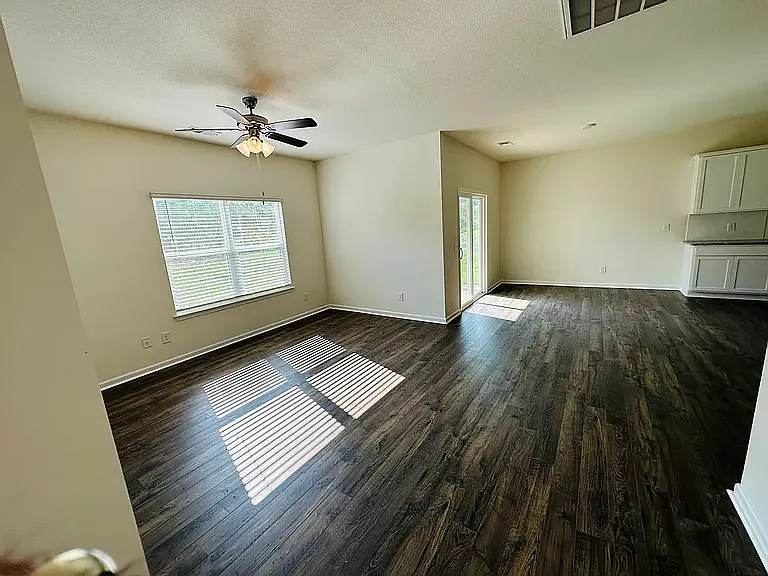 2467 Stream View Ln — Photo 8