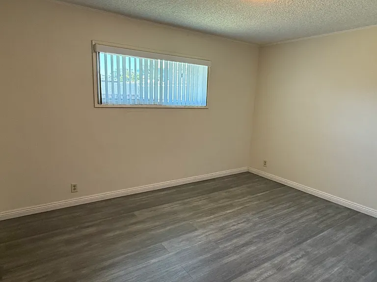 3179 Tevis Ave — Photo 1