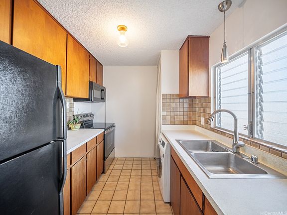 5th image of 1447 Kewalo St APT 502