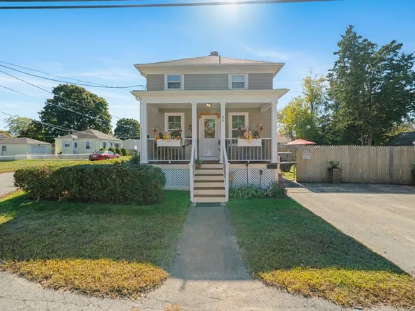 84 Puffer Ave, Swansea, MA 02777