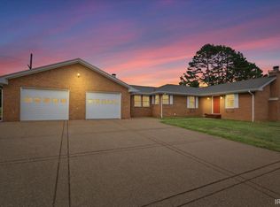 6101 Lake Shore Dr, Evansville, IN 47720