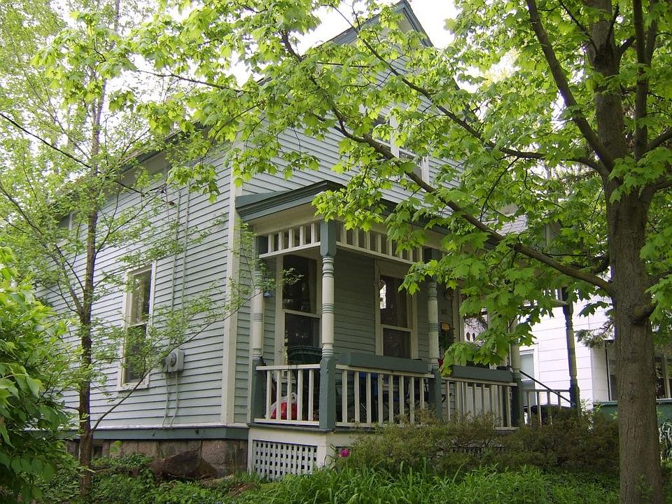 Street view: front facade