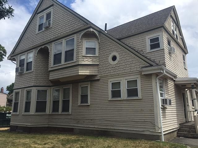 1st image of 25 Elm St #2