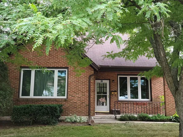 43 Lehner St, Chilton, WI 53014