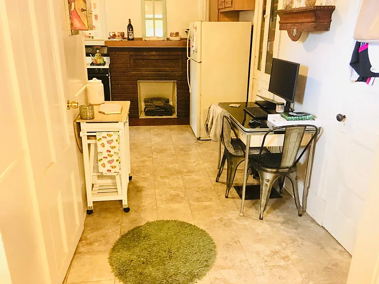 351 Goodman St S #1 — Photo 8