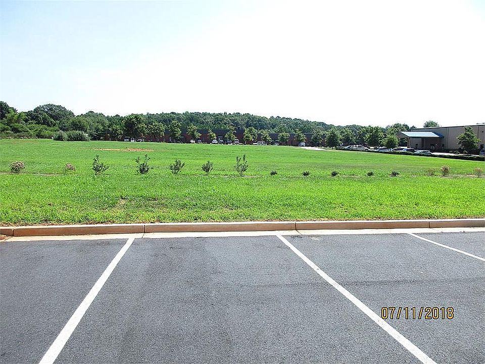 1st image of 1070 Jamestown Blvd