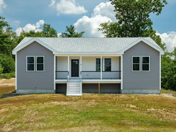 4 Hawthorne Road, Ossipee, NH 03864