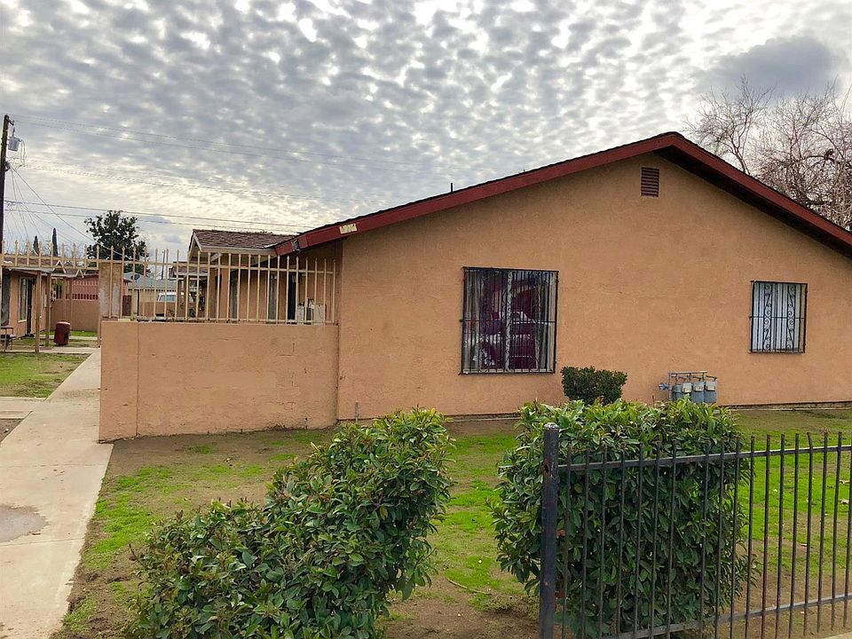 2nd image of 124 E Amador St