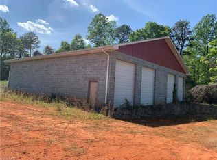 1040 Pringle Rd, Lawsonville, NC 27022