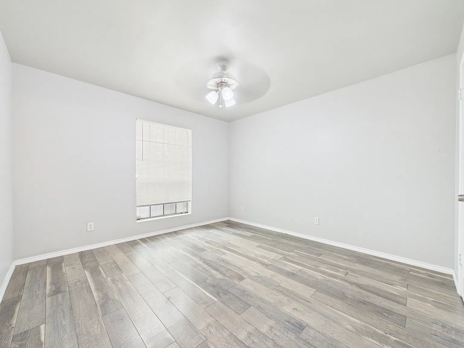 2401 Leon St Apt 104 — Photo 4