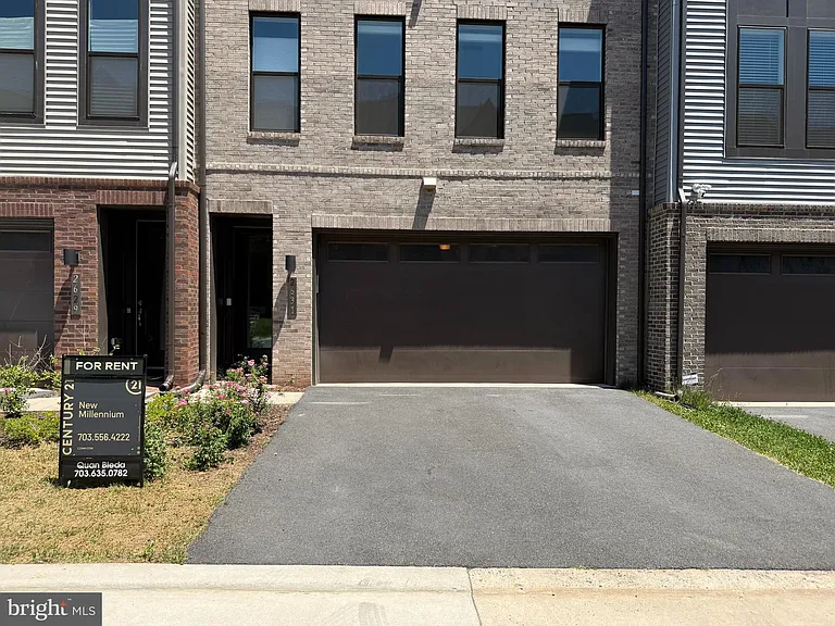 2631 Velocity Rd — Photo 1