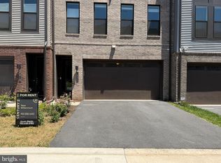 2631 Velocity Rd, Herndon, VA 20171
