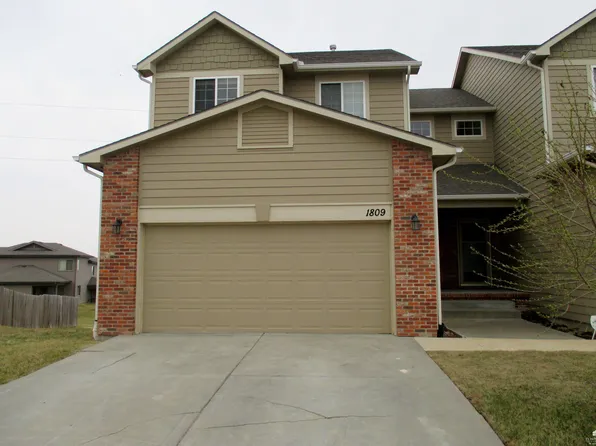 1809 Lydia Ln, Junction City, KS 66441