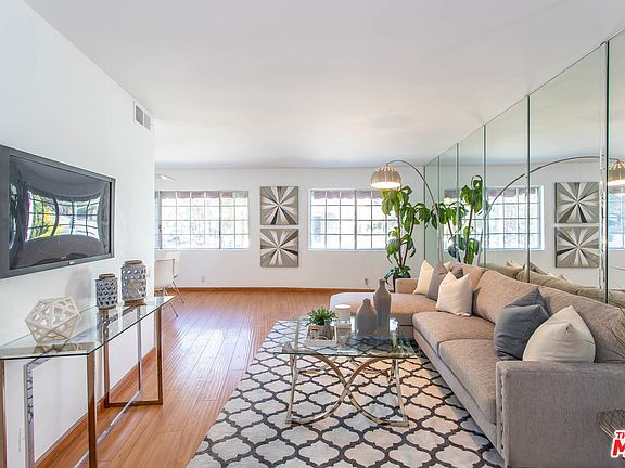 3rd image of 8490 Fountain Ave APT 206