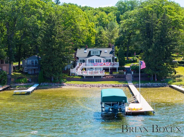 2625 Elmwood Dr, Pierson, MI 49339