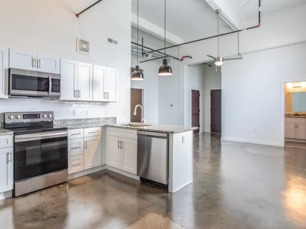 410 Wellons St #503, Suffolk, VA 23434