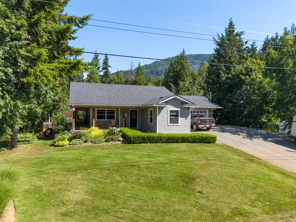 2399 Hillen Cres, Columbia Shuswap, BC V0E 1M7