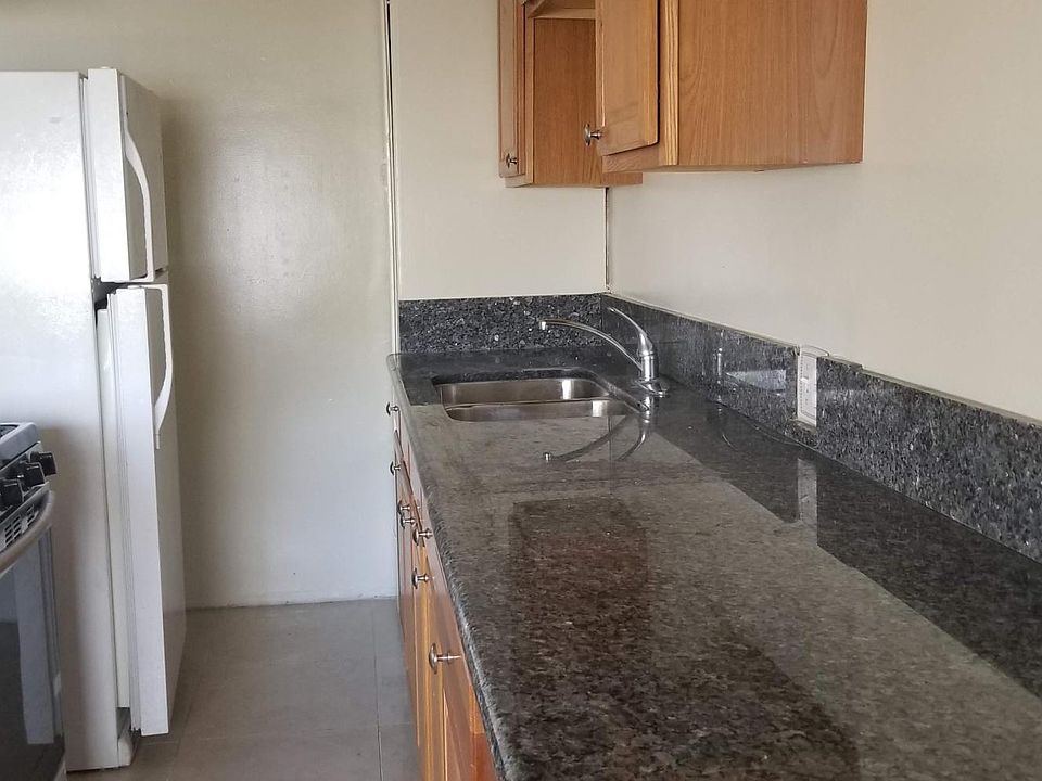 1st image of 1226 N Gower St APT 7