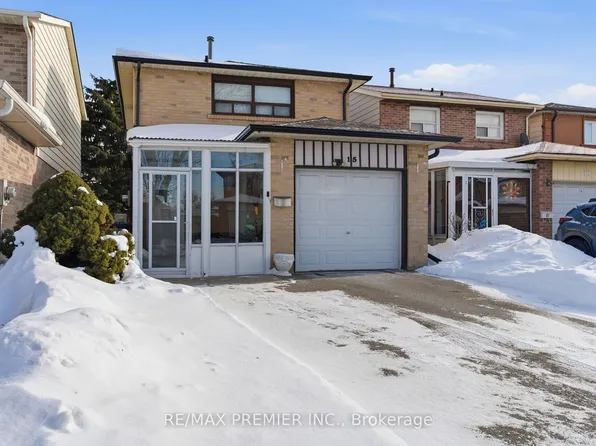 15 Beulah St, Toronto, ON M9V 4S9