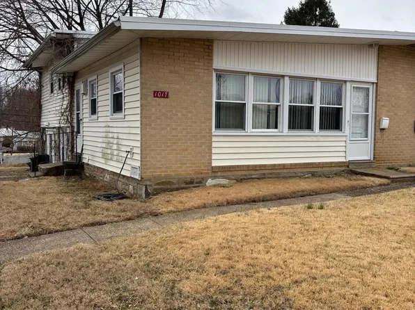 1017 Bingham St, Philadelphia, PA 19115