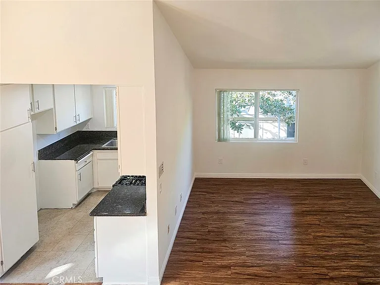 430 E Valencia Ave #D — Photo 10