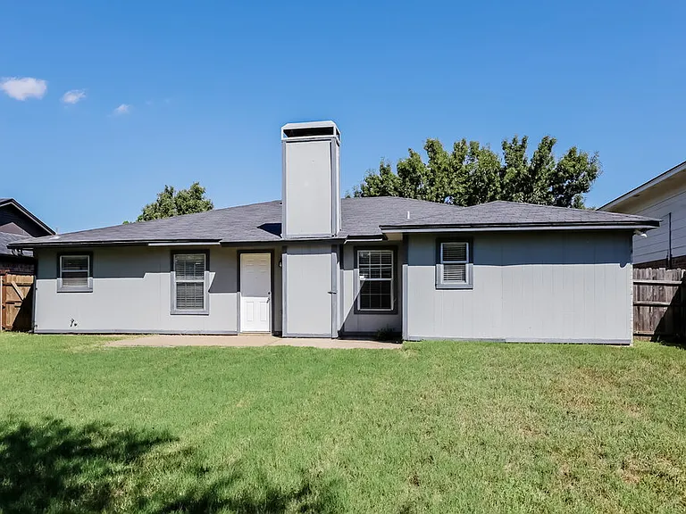 1224 Nicole Way — Photo 15