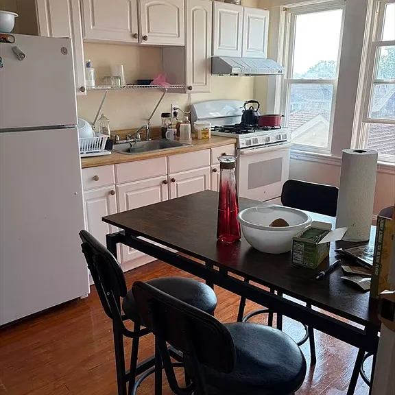 47-49 Freeman St #3 — Photo 2