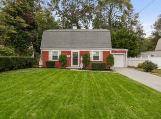 26 Randolph Rd, White Plains, NY 10607