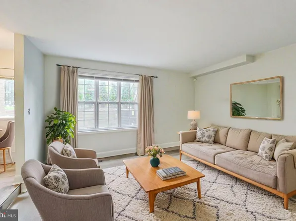 1469 Lowell Ct, Crofton, MD 21114