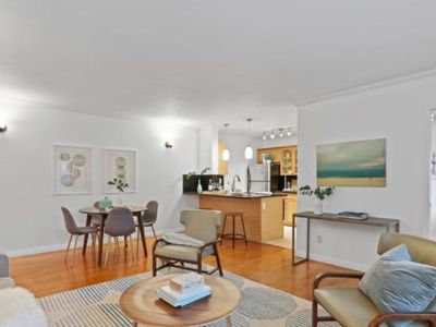 960 Larrabee St APT 103, West Hollywood, CA, 90069