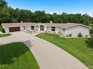 3732 Ridge View Rd, Edwardsville, IL 62025