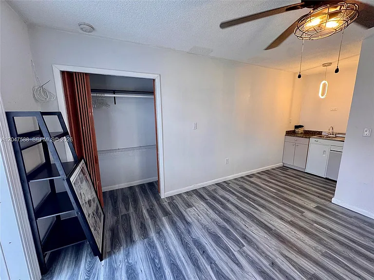 1158 NW 34th Ave #2 — Photo 2