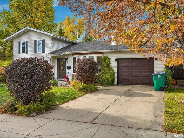 374 Thain Crescent, Saskatoon, SK S7K 6N7
