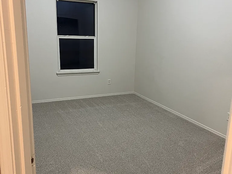 18592 SW Takena Ct — Photo 8