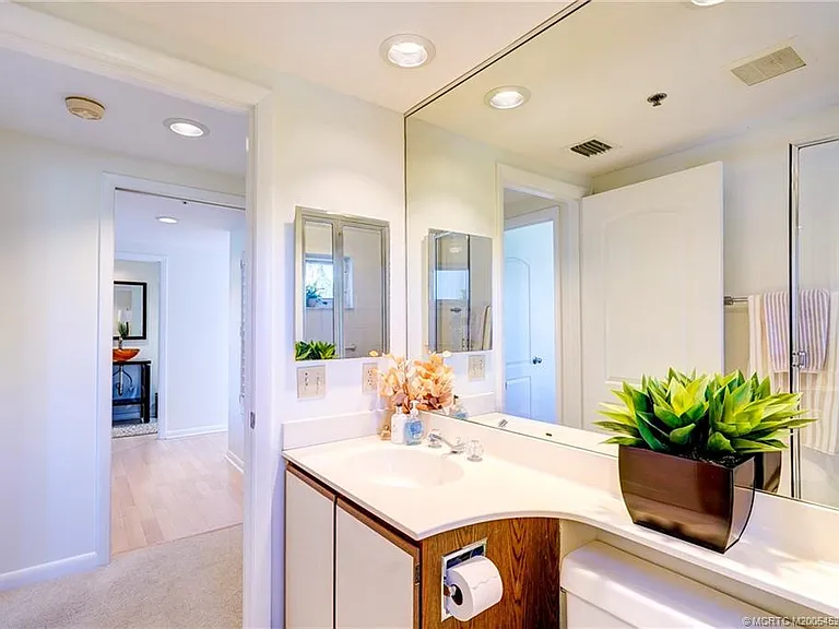 184 NE Edgewater Dr #1206 — Photo 43