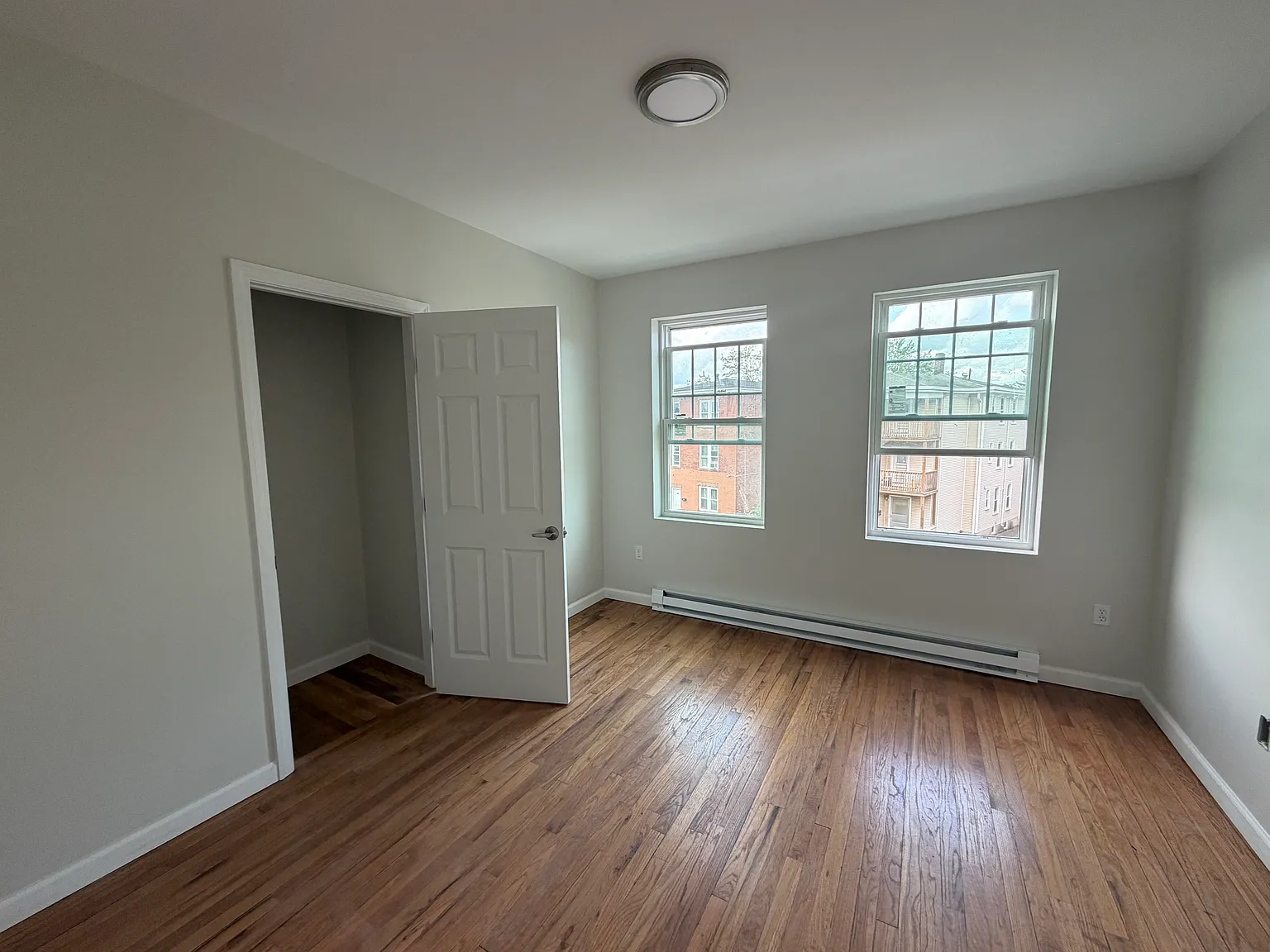 2 bed, 750 sqft, $1,500 — Photo 4
