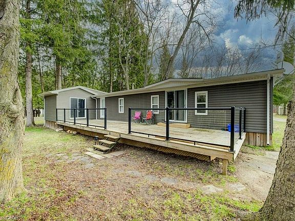 5th image of 1652 Puddicombe Rd #417