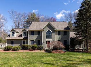 11 Maynard Rd, Berlin, MA 01503