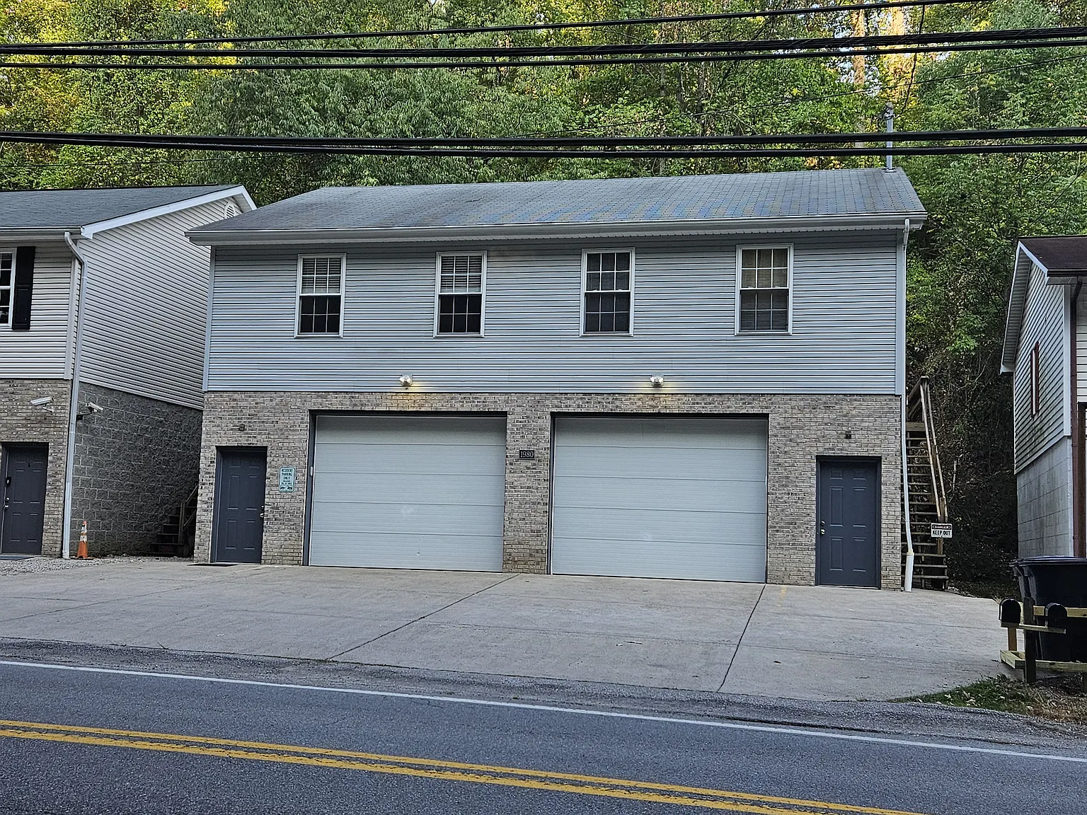1 bed, 900 sqft, $925 — Photo 1