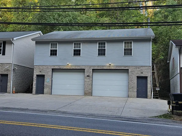 1980 Oakhurst Dr #B, South Charleston, WV 25309