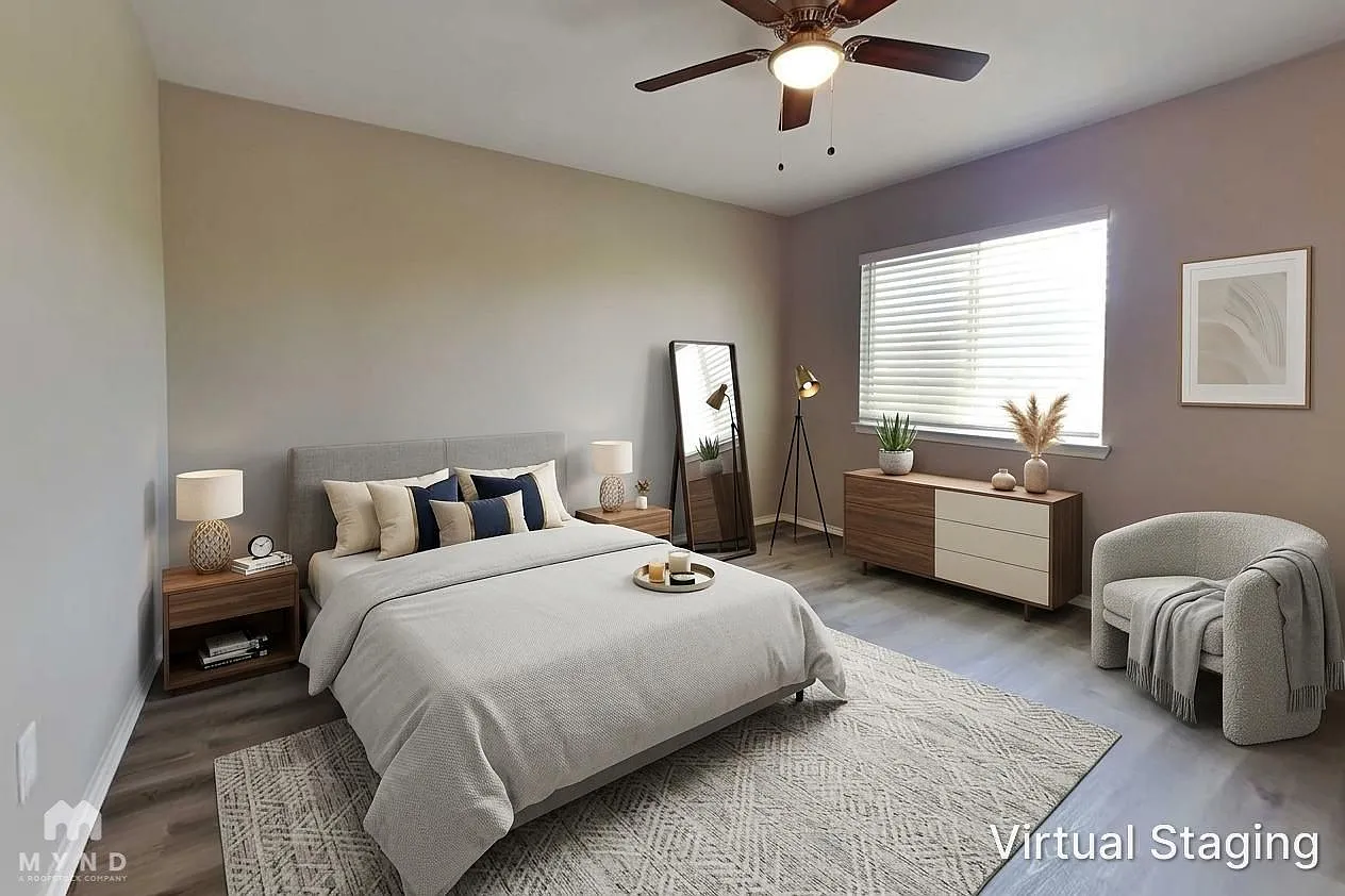 4 bed, 2.5 bath, 2320 sqft, $1,975 — Photo 4