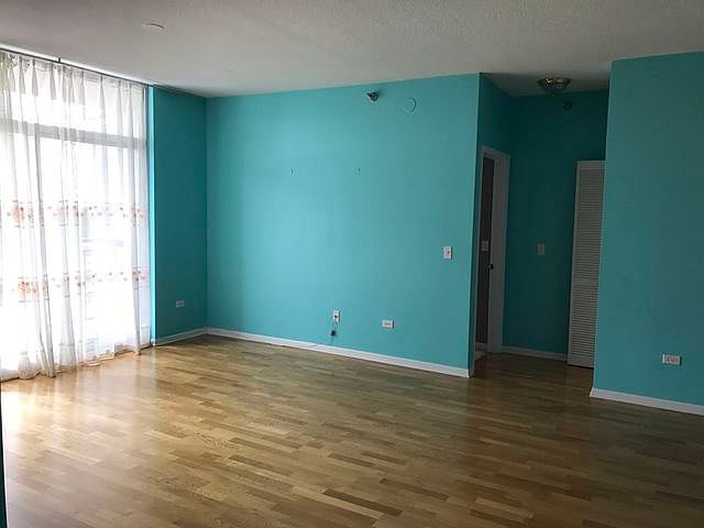 1st image of 1134 W Granville Ave #806