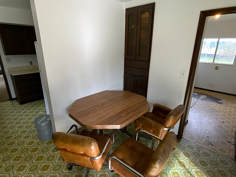 8222 Pipeline Rd E — Photo 11